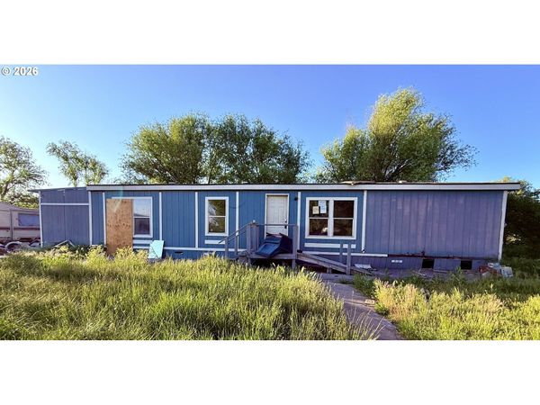200 BIGHAM BROWN RD, Eagle Point, OR 97524