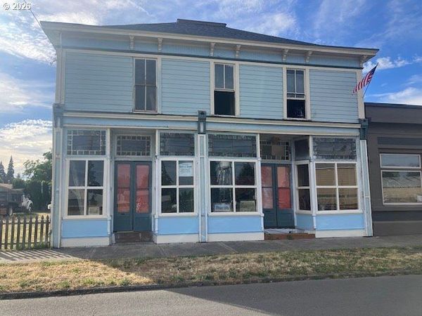 3569 3RD ST, Hubbard, OR 97032