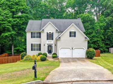 2172 Woodbriar Drive, Buford, GA 30518