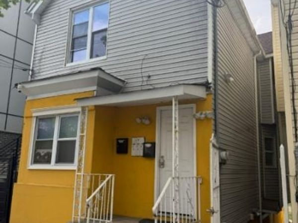 78 Garside St, Newark, NJ 07104