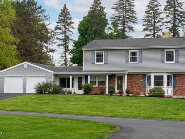 2155 Orchard Park Drive, Niskayuna, NY 12309