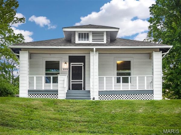 615 N Center Street , Collinsville, IL 62234