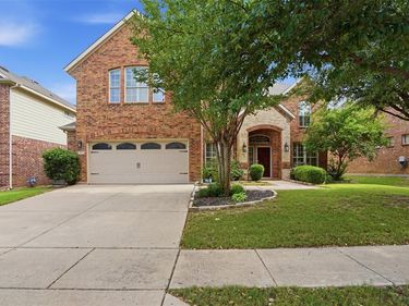 4932 Cliburn Drive, Fort Worth, TX 76244