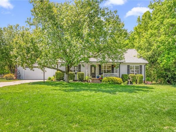 8303 Dorwood Drive, Browns Summit, NC 27214
