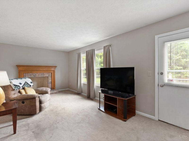 8446 Highridge Drive, West Chester, OH 45069 Photo 11
