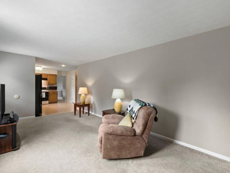 8446 Highridge Drive, West Chester, OH 45069 Photo 12