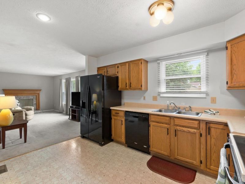 8446 Highridge Drive, West Chester, OH 45069 Photo 8