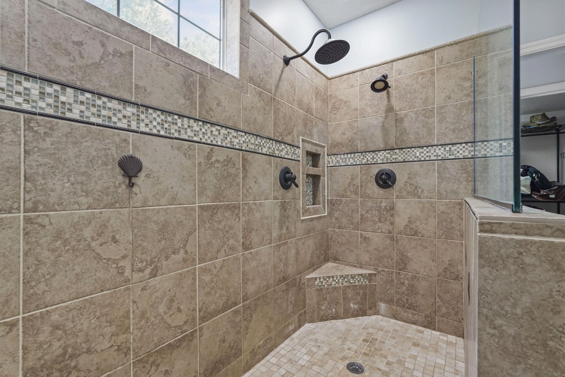 4889 Westwind Dr. Photo 12