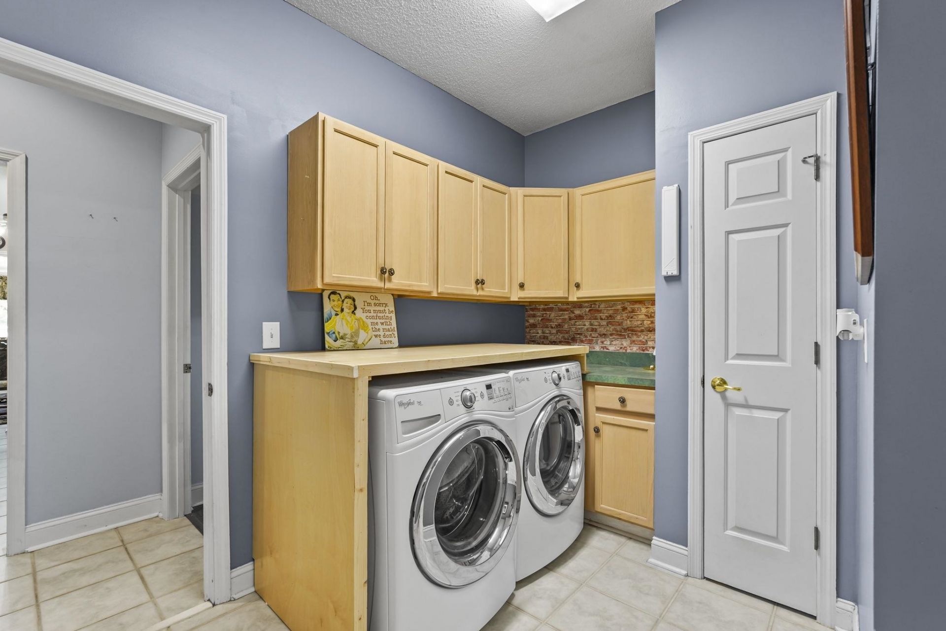 4889 Westwind Dr. Photo 21