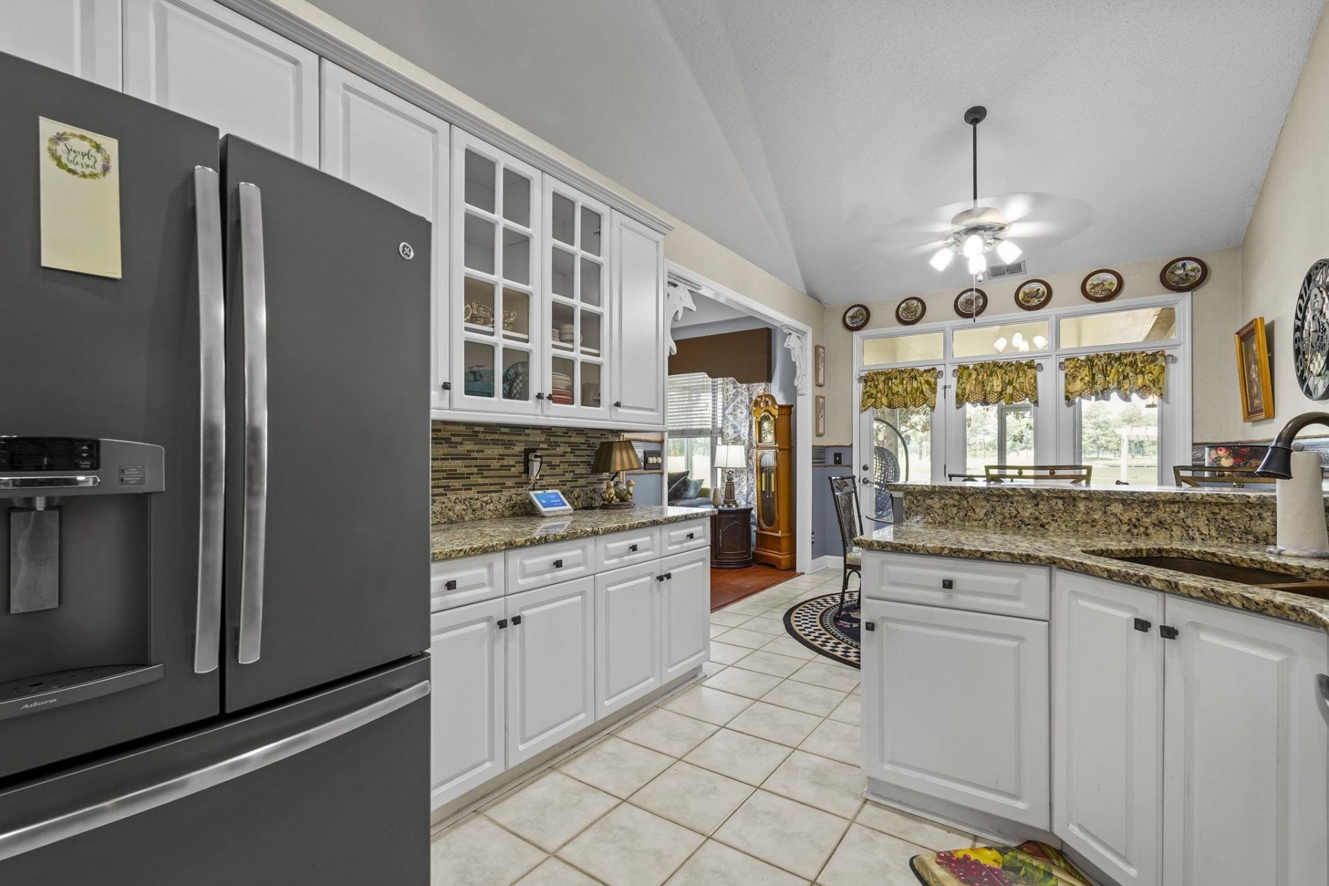 4889 Westwind Dr. Photo 6