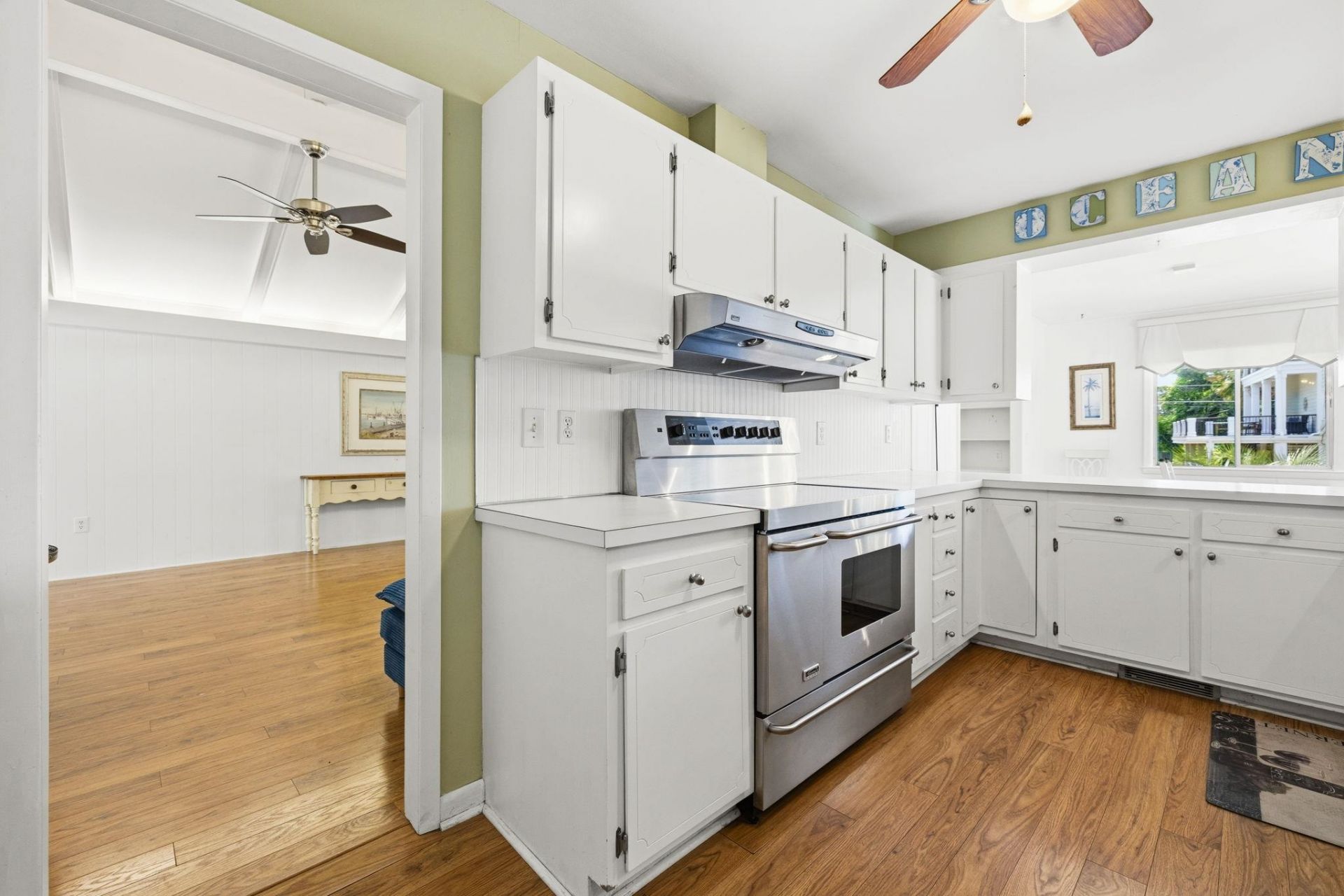 268 Lakeshore Dr.  Photo 17
