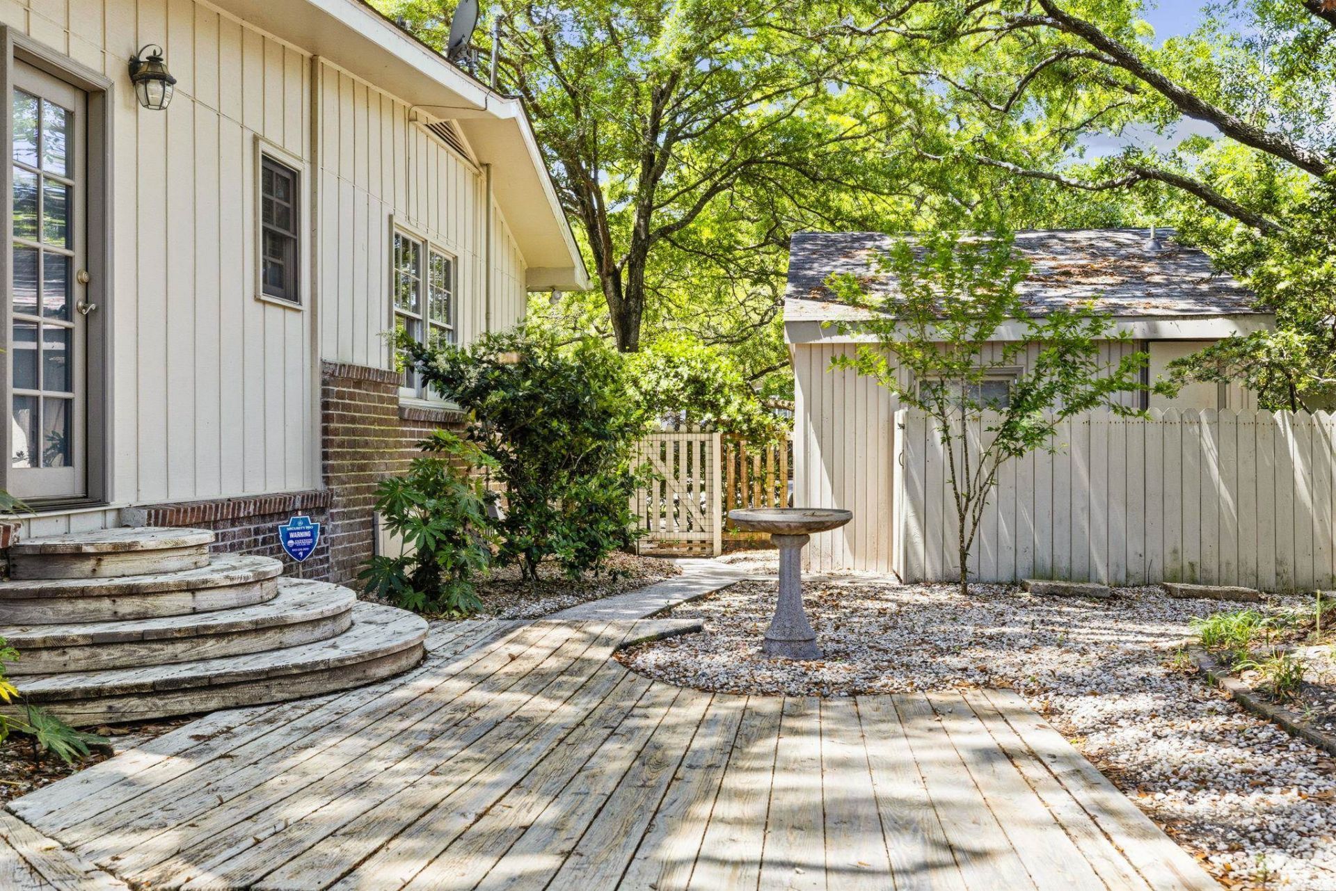 268 Lakeshore Dr.  Photo 34