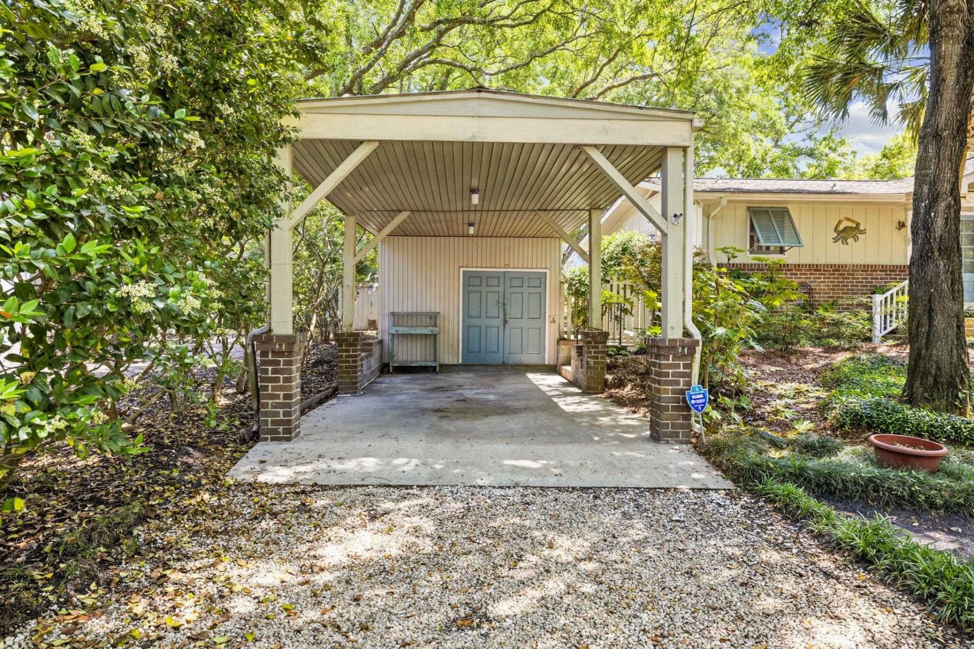 268 Lakeshore Dr.  Photo 35