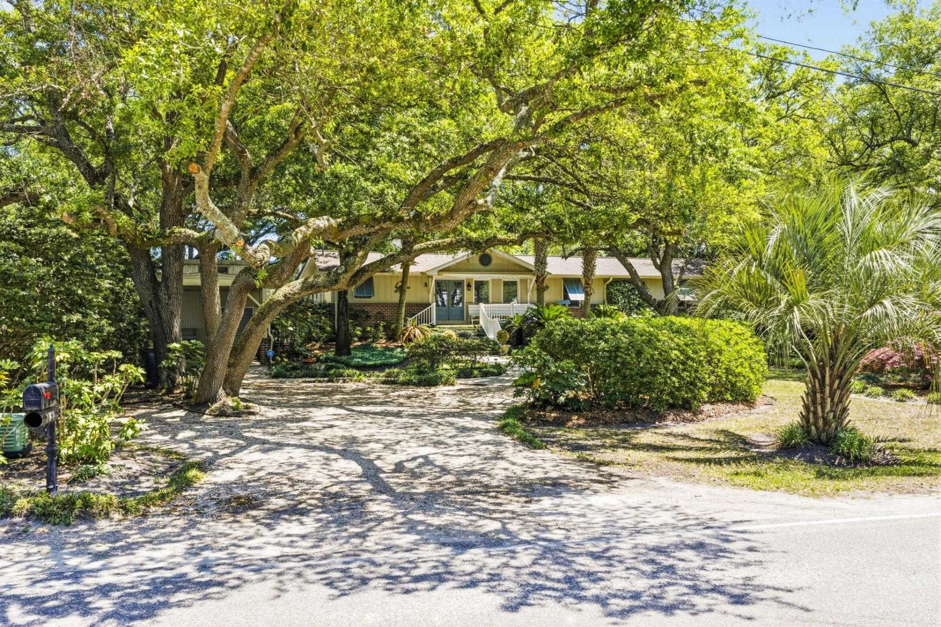 268 Lakeshore Dr.  Photo 36