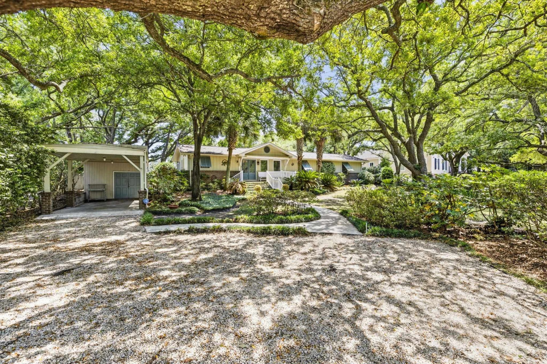 268 Lakeshore Dr.  Photo 38