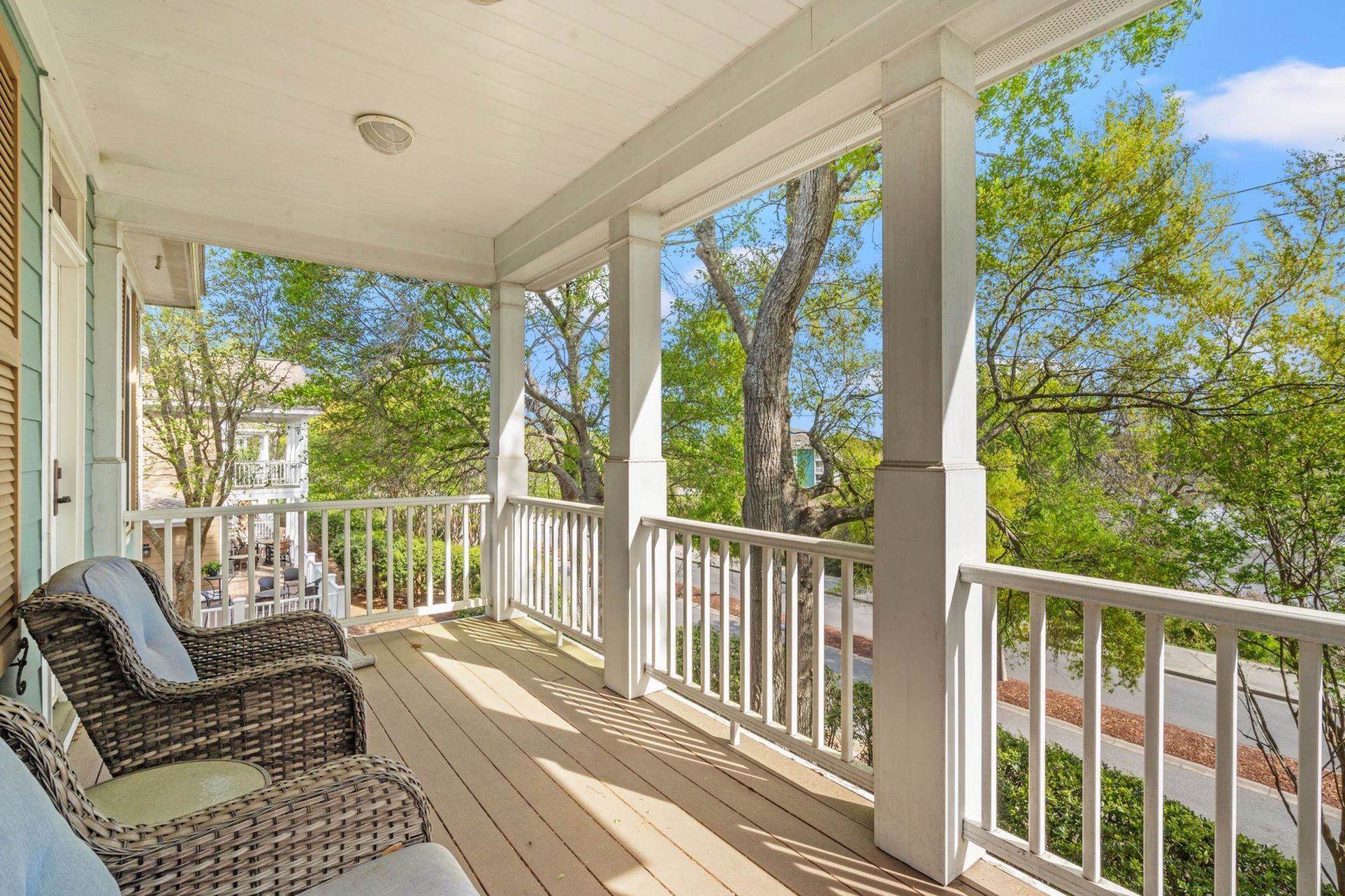 680 Olde Mill Dr. Photo 29