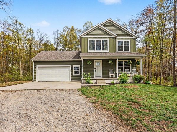 2350 S Sullivan Road, Ravenna, MI 49451