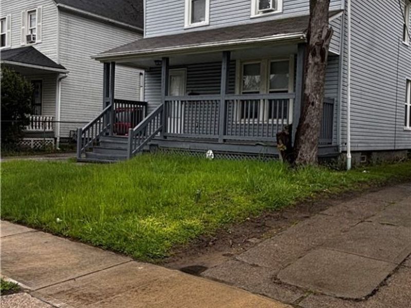 675 E 127th Street, Cleveland, OH 44108 Photo 2