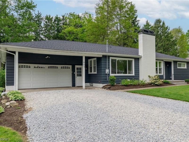 665 Ridgewood Drive, Wooster, OH 44691 Photo 2