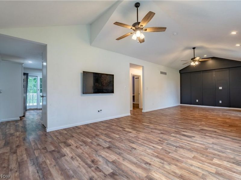 665 Ridgewood Drive, Wooster, OH 44691 Photo 3