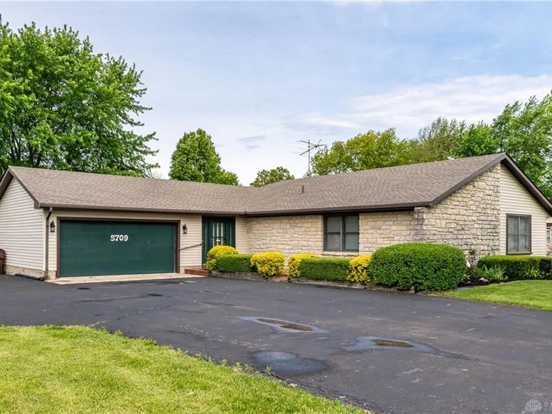 5709 Preble County Line Road, Lewisburg, OH 45338 Photo 2