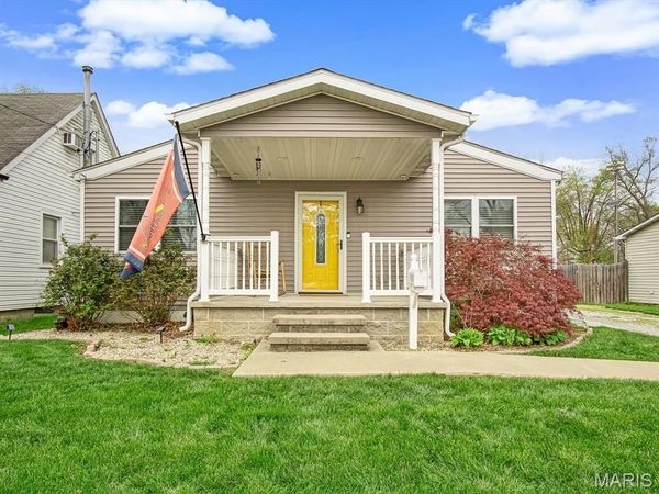 402 S Elizabeth Street, New Athens, IL 62264