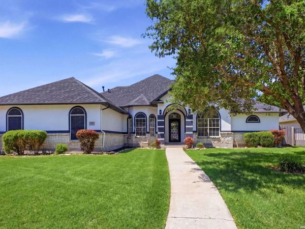 1178 Loma Verde, New Braunfels, TX 78130