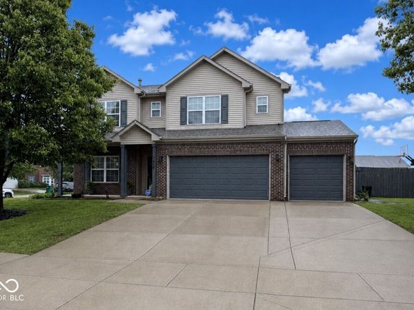 1619 Beacon Pointe Boulevard , Brownsburg, IN 46112