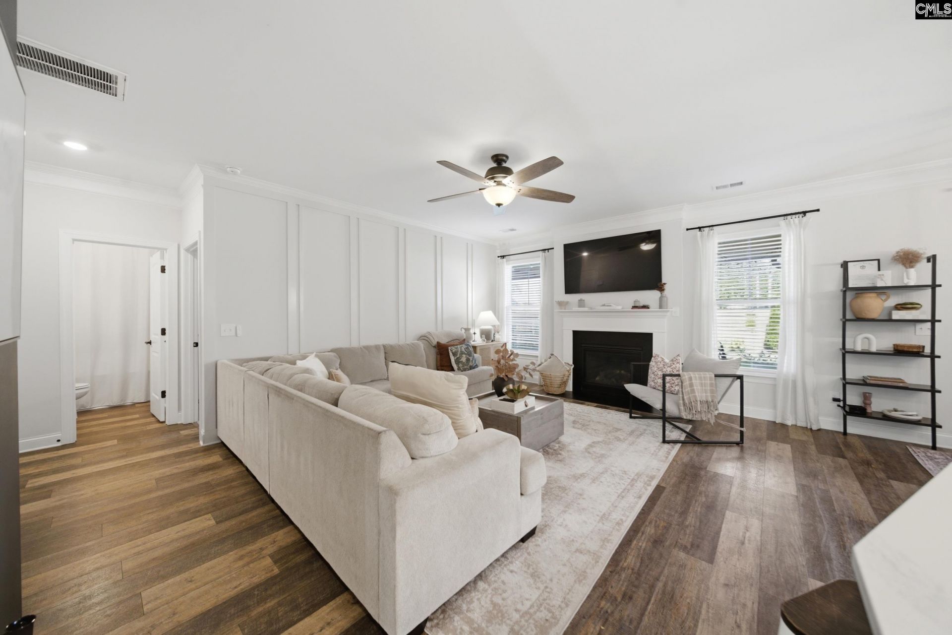 317 Autumn Pond Drive  Photo 5