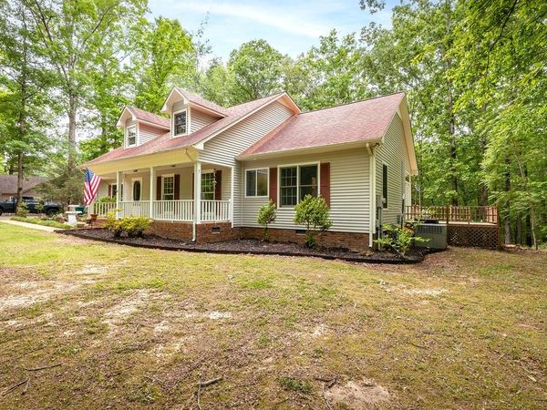 979 Paige Dr , Lawrenceburg, TN 38464