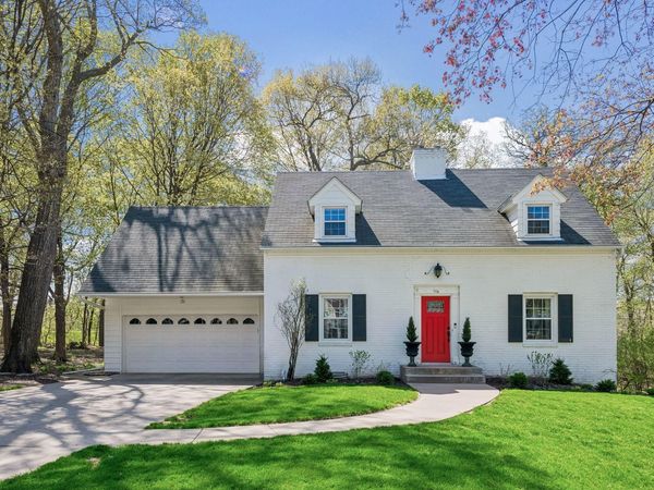 516 Shadyway Road, Wayzata, MN 55391