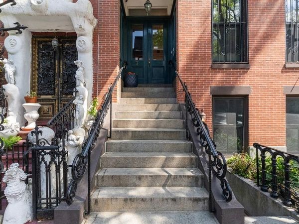 7 Dwight St, Unit 3, Boston, MA 02118