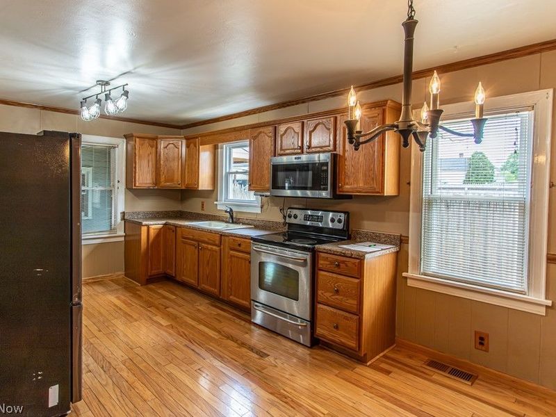 294 West Street, East Palestine, OH 44413 Photo 11