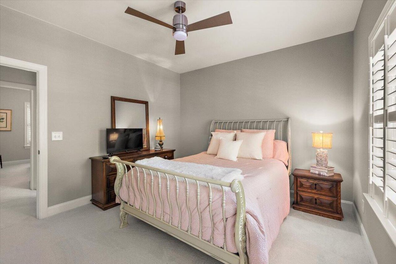 725 Natchez Circle Photo 12