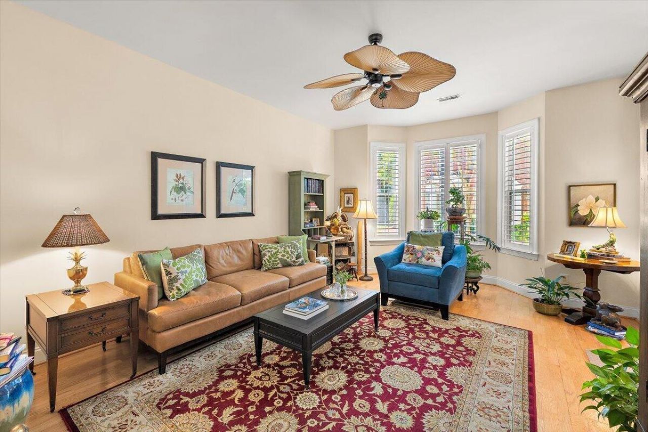 725 Natchez Circle Photo 4