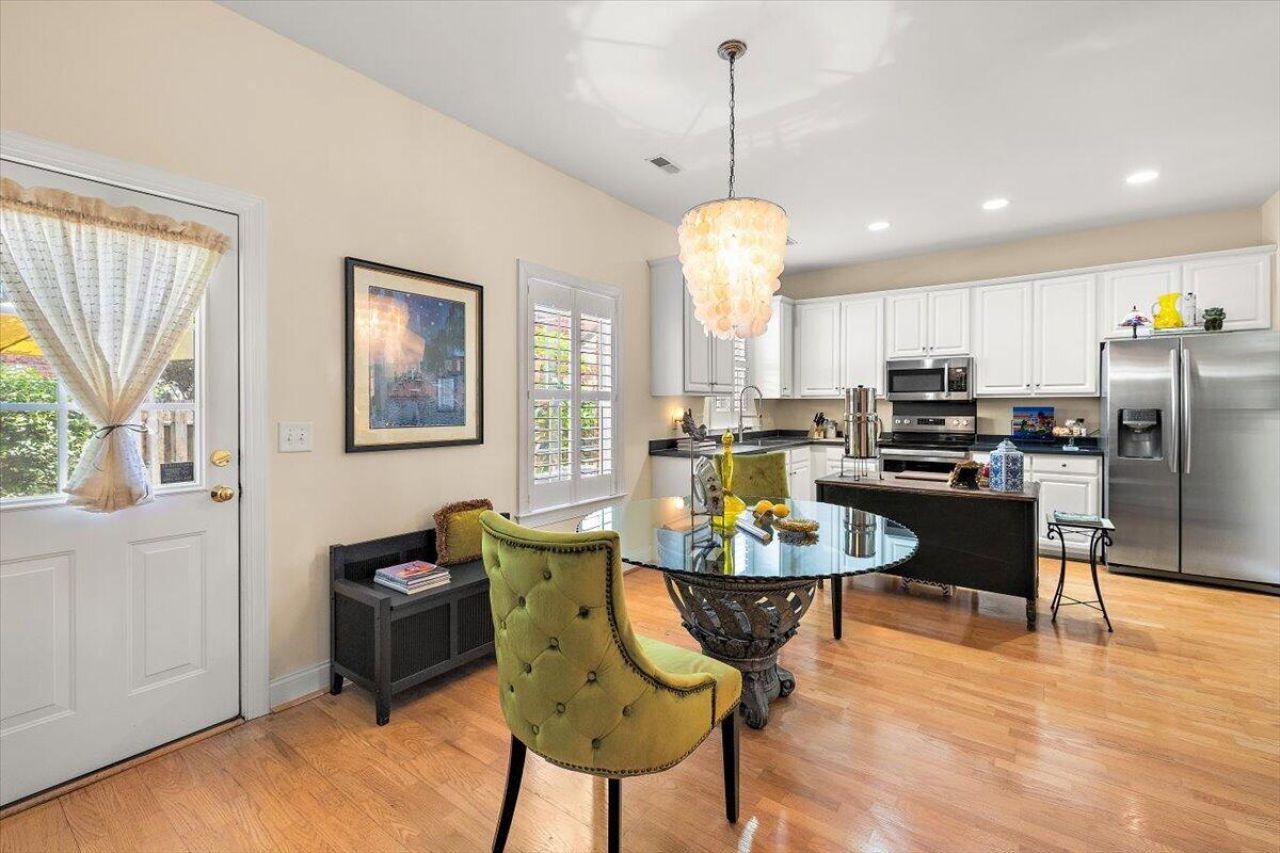 725 Natchez Circle Photo 8