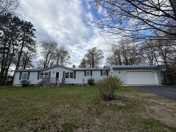 5206 S Riverview Drive, Lake City, MI 49651
