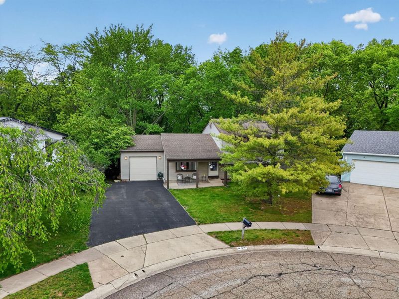 689 Wesfall Court , Columbus, OH 43228 Photo 4