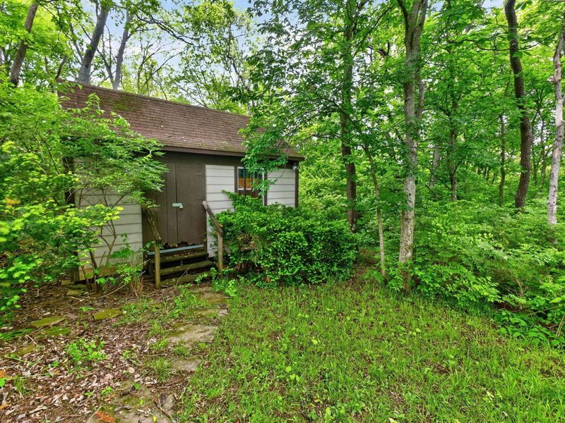 689 Wesfall Court , Columbus, OH 43228 Photo 45