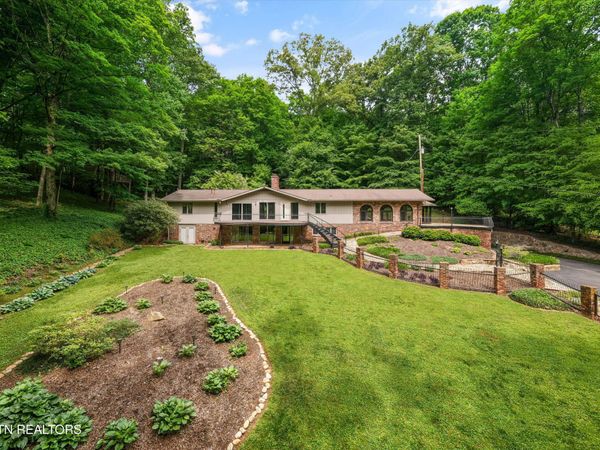 3521 Montlake Drive, Knoxville, TN 37920