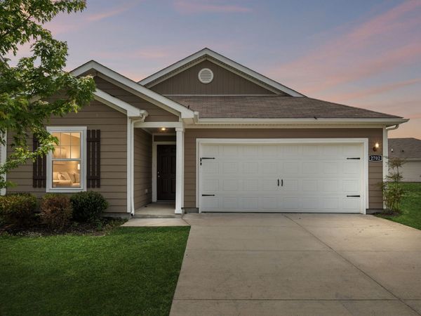 2702 Swarm Ct , Columbia, TN 38401