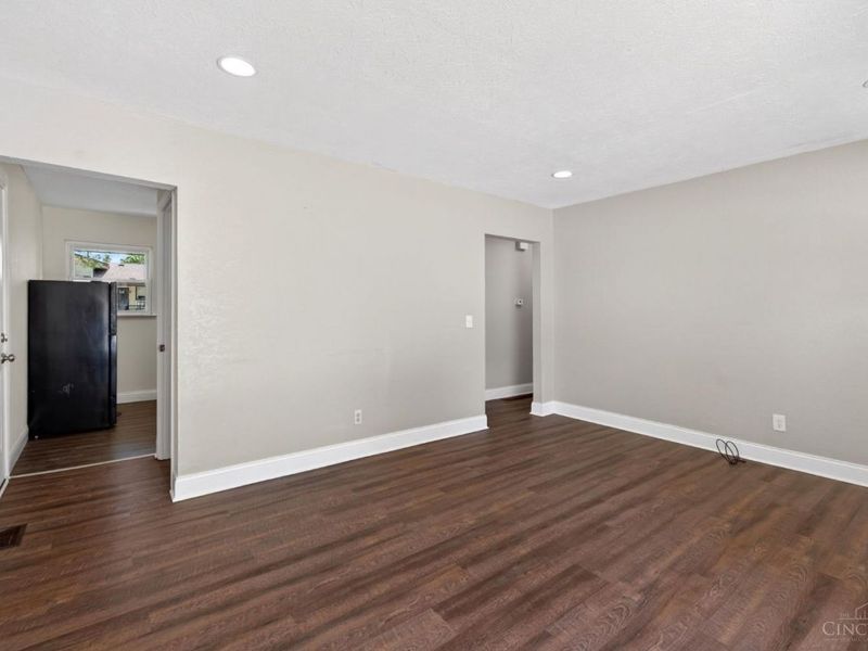 11440 Folkstone Drive, Forest Park, OH 45240 Photo 10