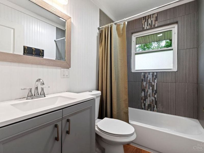 11440 Folkstone Drive, Forest Park, OH 45240 Photo 17