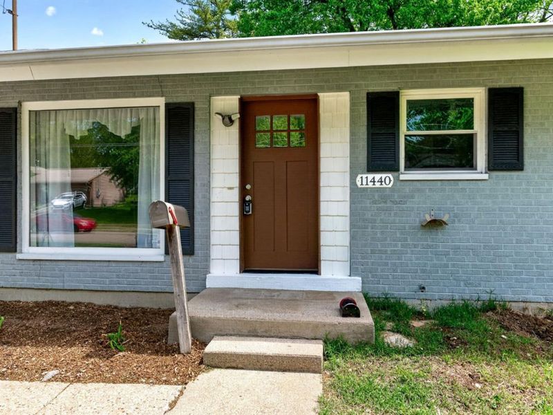 11440 Folkstone Drive, Forest Park, OH 45240 Photo 4