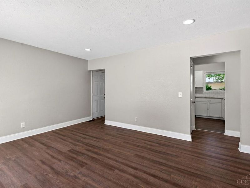 11440 Folkstone Drive, Forest Park, OH 45240 Photo 7