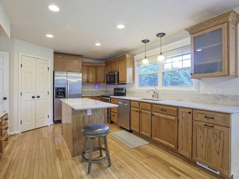 10152 Timberview Court, Cincinnati, OH 45215 Photo 9
