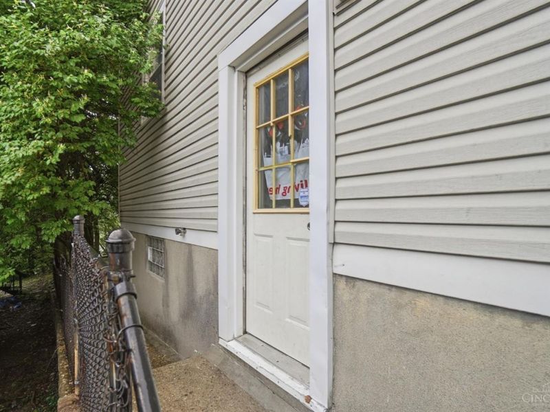 407 Warner Street, Cincinnati, OH 45219 Photo 2