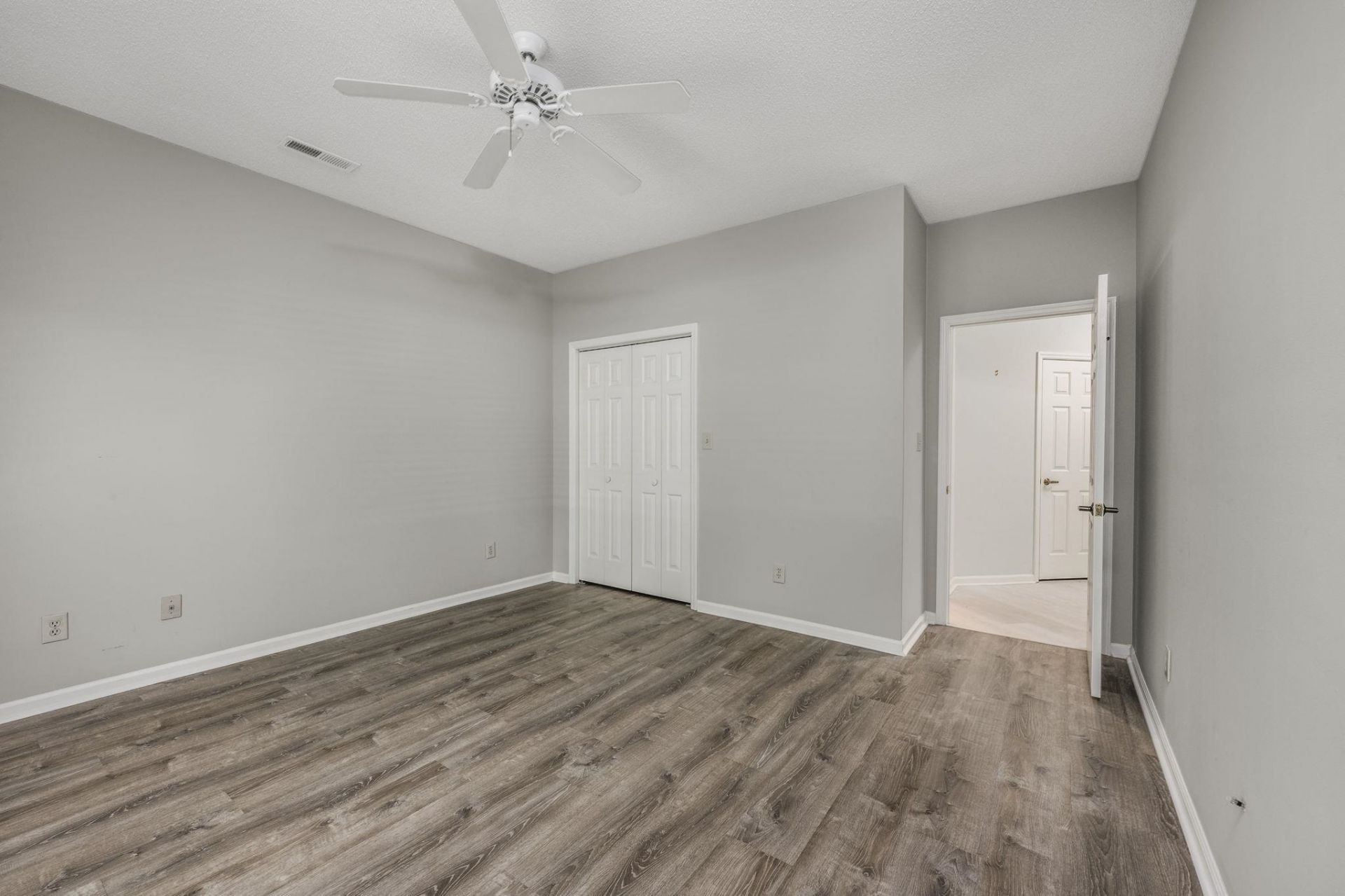 1802 Spinnaker Dr. Photo 30