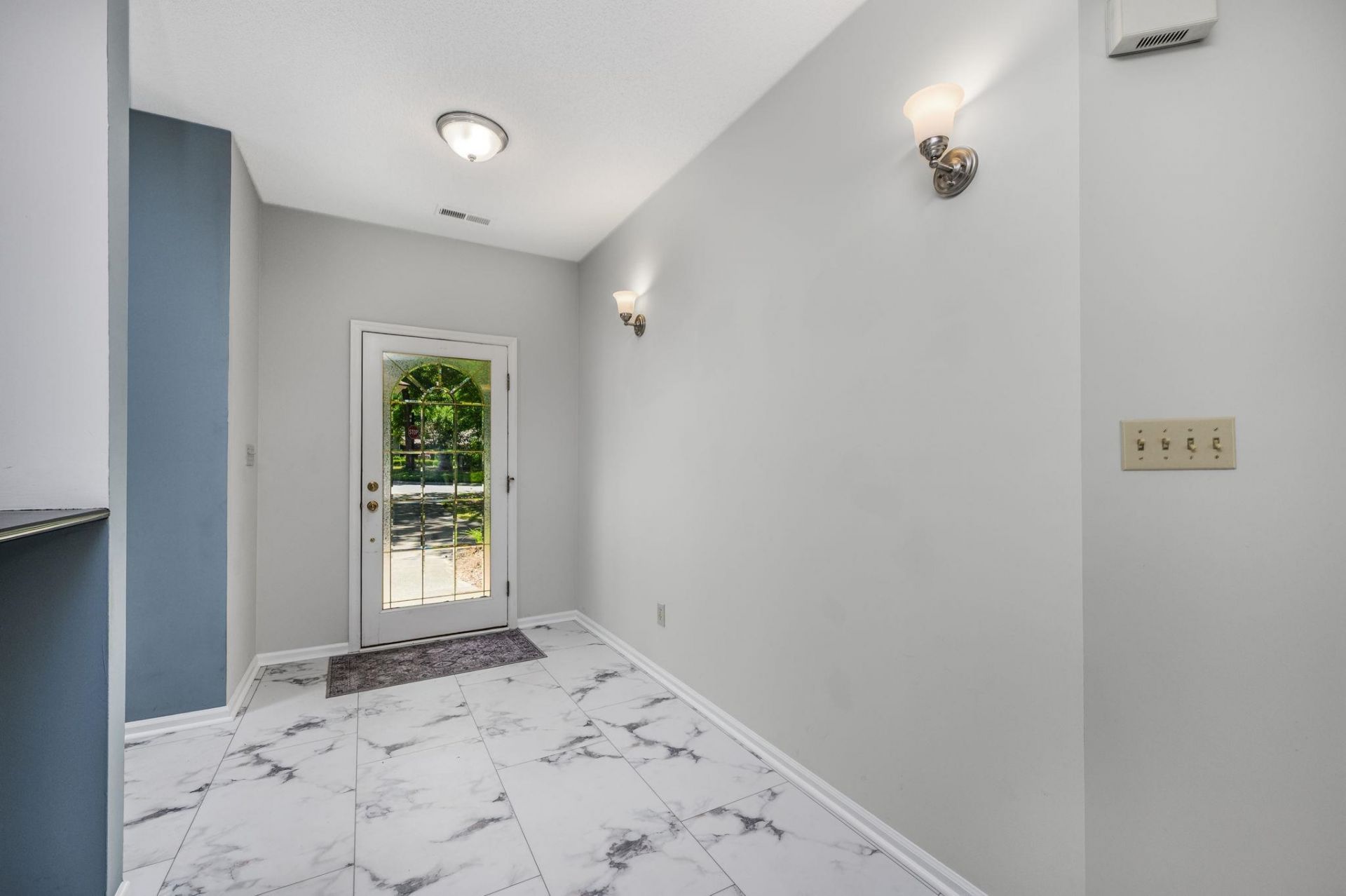 1802 Spinnaker Dr. Photo 5
