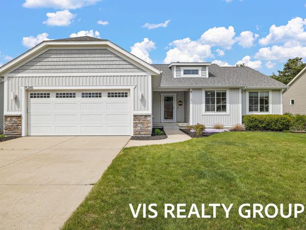 15265 Canterbury Lane, Grand Haven, MI 49417